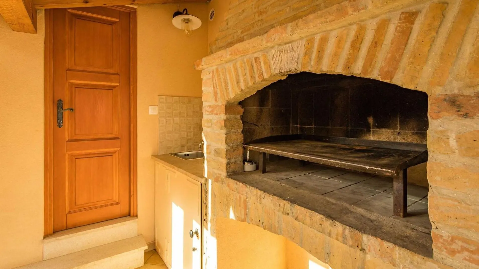 בית נופש פולה Casa Vala Romana With Jacuzzi And Big Garden קרואטיה